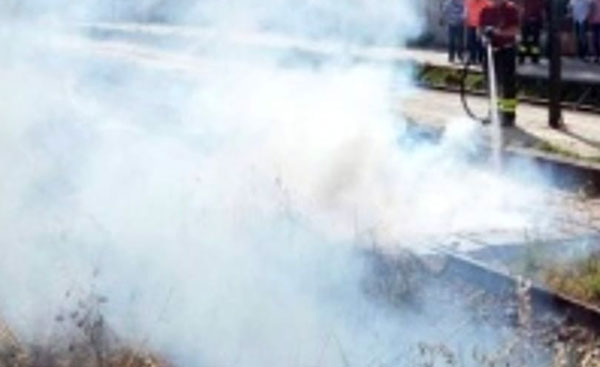 Incendio sui binari a Paola, circolazione in tilt tra Calabria e Sicilia