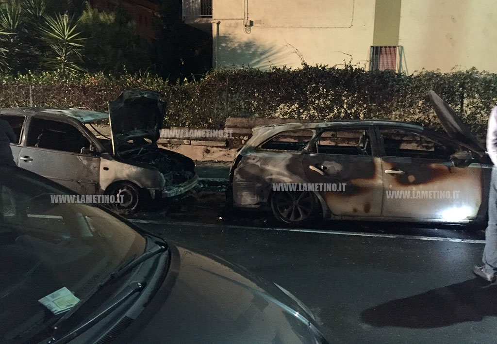 Lamezia: due auto in fiamme in via Misiani