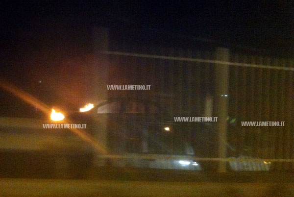 incendio_auto1_130412