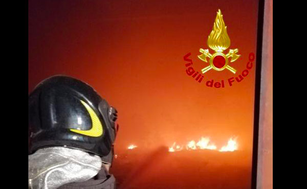 Incendio nel teatro del carcere di Reggio Calabria, nessun ferito