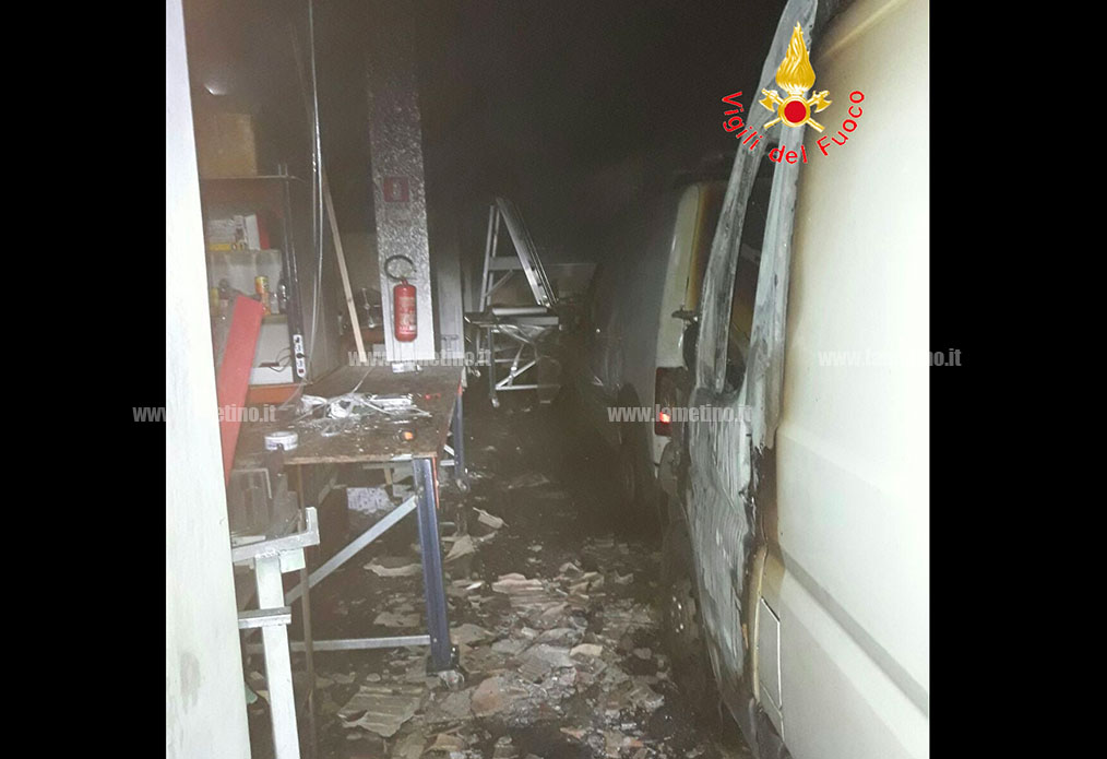 incendio_magazzino_2.jpg