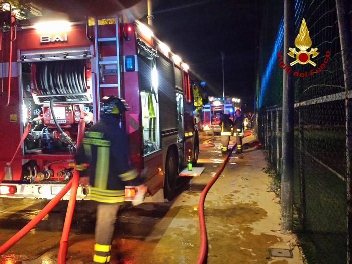 Incendio in supermercato a Catanzaro, ci sarebbe video con autore