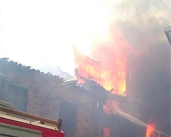 incendiosantostefanovigilifuoco-3.jpg