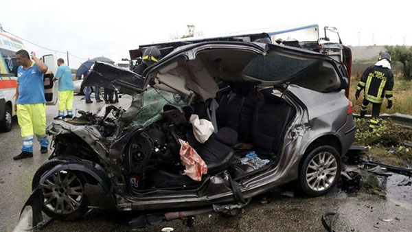 incidente-106-morto-giovane-sett-4.jpg