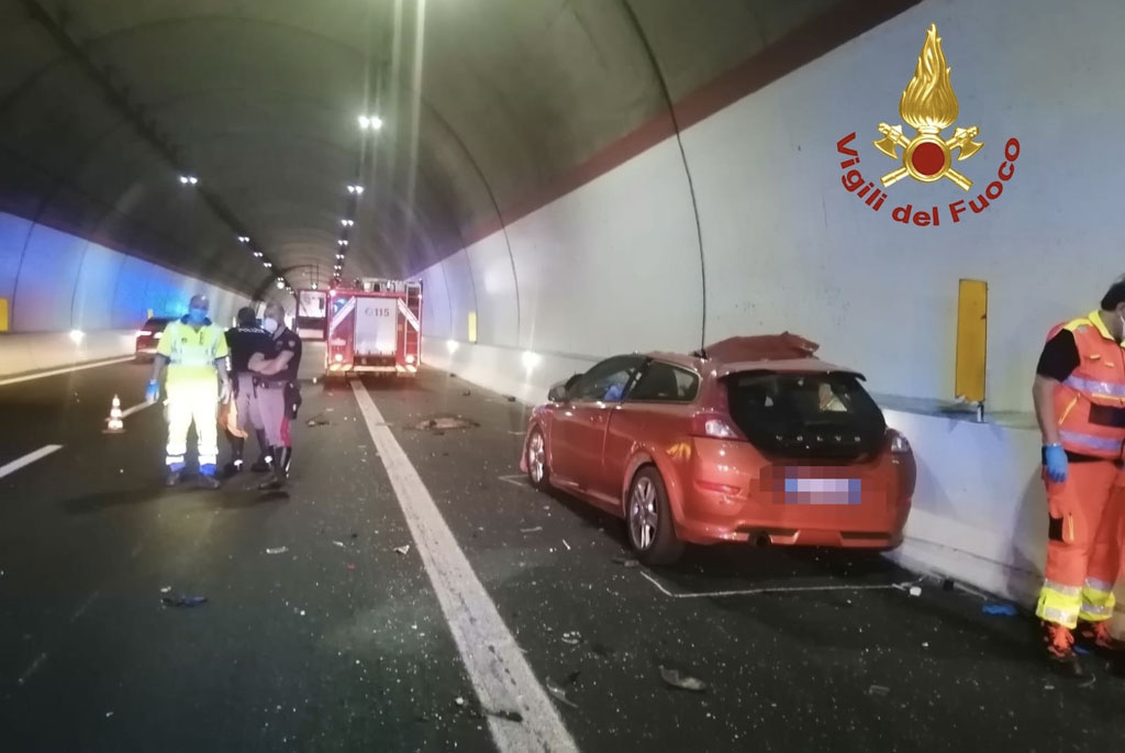 Incidente su A2 dopo svincolo Tarsia, un morto e un ferito