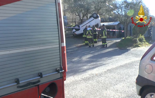 incidente-auto-casoli-1-10-gen-14.jpg