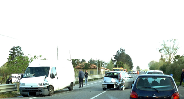 Lamezia: Tamponamento su Statale 18, quattro i feriti
