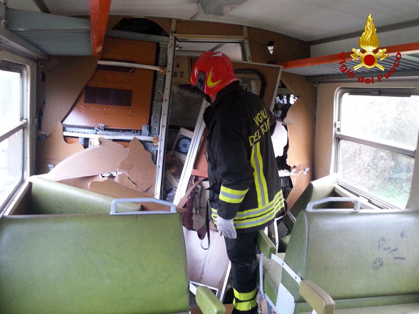 Calabria: Incidente ferroviario Gimigliano, sequestrate scatole nere convogli 