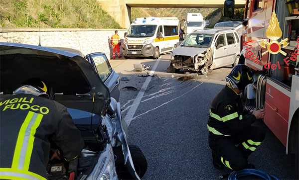 incidente-stradale-nel-catanzarese-15.01.2020.jpg