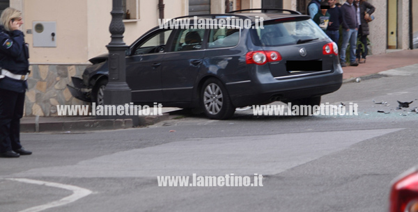 incidente-tra-via-eroi-di-sapri-e-via-gramsci-aprile-2014-2.jpg