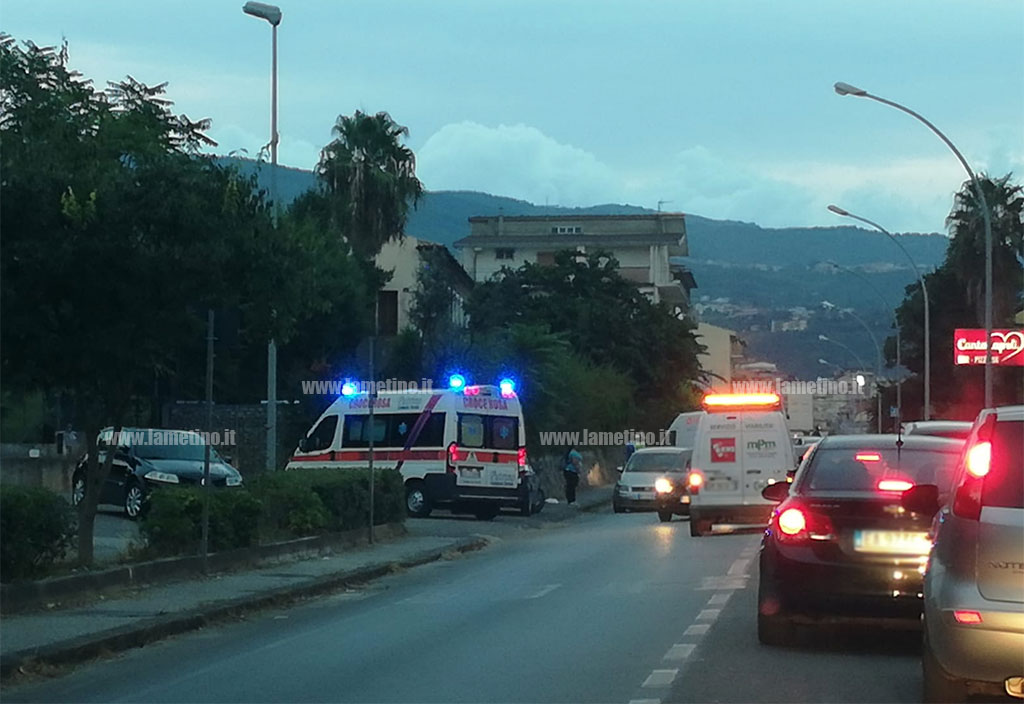 Lamezia, incidente su via Marconi: 7 feriti tra cui tre bambini