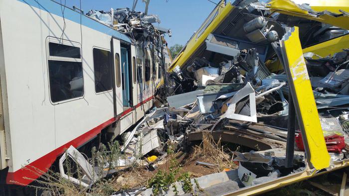 Tragedia ferroviaria nel barese, solidarietà del presidente Oliverio a Governatore Puglia e famiglie vittime