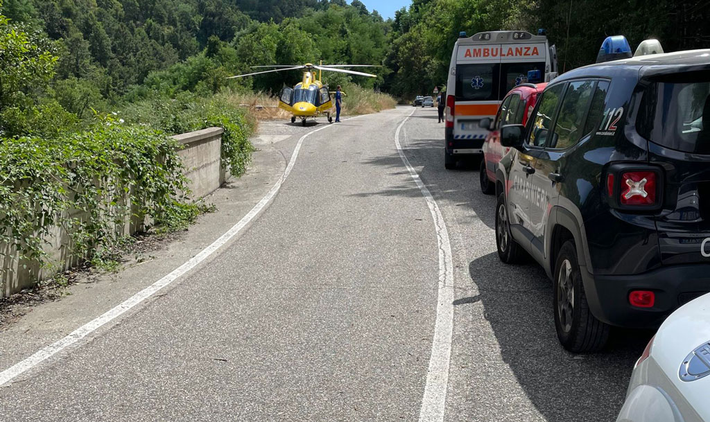 Salvataggio di 5 persone precipitate con auto in uno strapiombo a Carlopoli, plauso del sindacato carabinieri Unarma: "Gesto eroico"