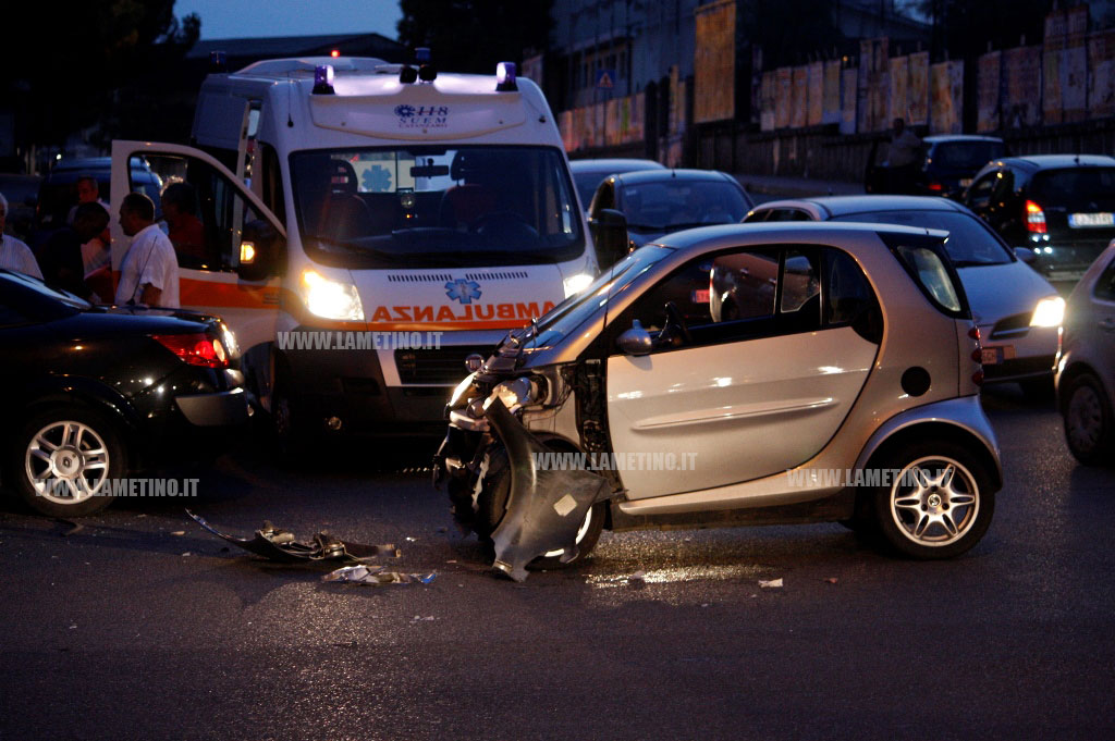 Lamezia: incidente all’incrocio tra via Da Vinci e via Moro