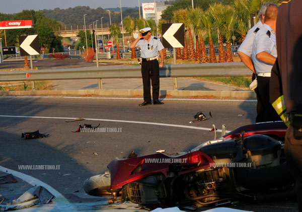 Lamezia, incidente stradale su complanare ss280, un morto