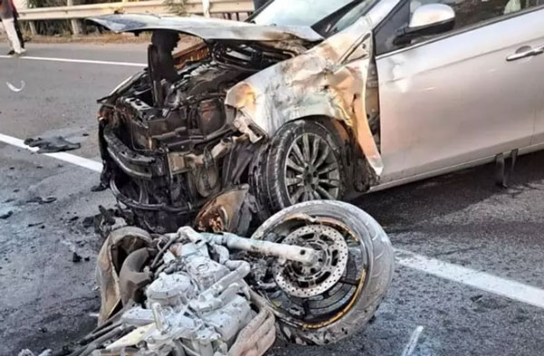 Scontro tra auto e moto su statale 106 nel Cosentino, un morto e due feriti