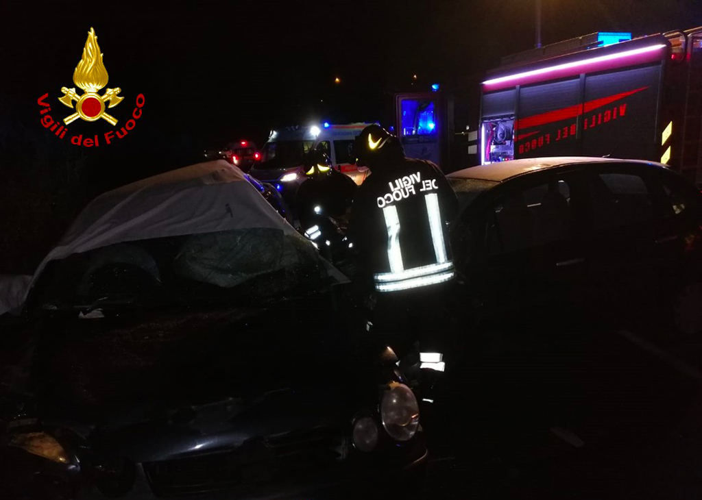 Schianto nel cosentino: esequie separate per i quattro giovani morti nell'incidente