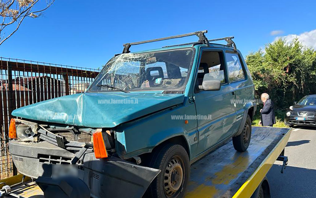 Lamezia, incidente in via Monsignor Azio Davoli: ferita una donna