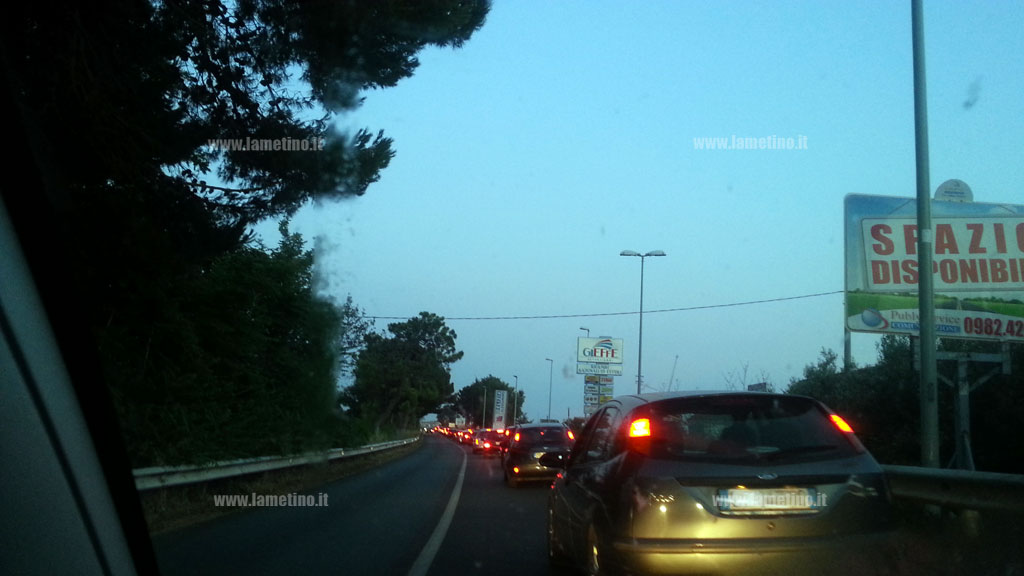 incolonnamento-Statale18-luglio-2015-2.jpg