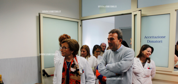 Lamezia: Centro Trasfusionale rimane in città, è festa nel reparto ospedale