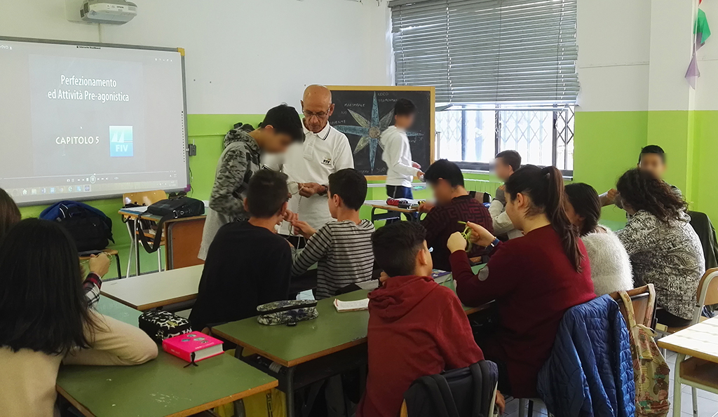 Lamezia, "Una vela in aula allarga gli orizzonti della scuola" all'Istituto Manzoni-Augruso