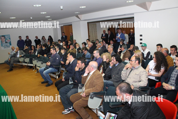 incontro-forza-italia-lamezia-maggio-2014.jpg