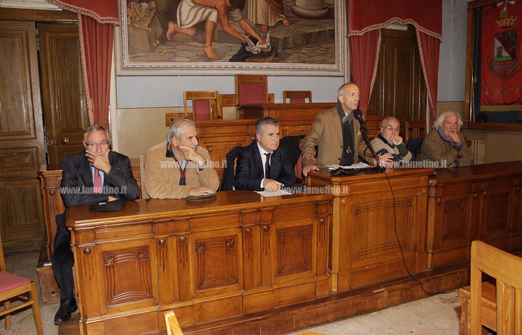 Lamezia, incontro comitati su sanità: “Continua spoliazione ospedale, siamo a un punto di rottura”