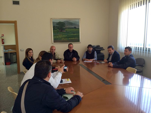 Lamezia: Crisi Foderaro Autoservizi, Sindaco incontra dipendenti e scrive a Prefetto e Regione