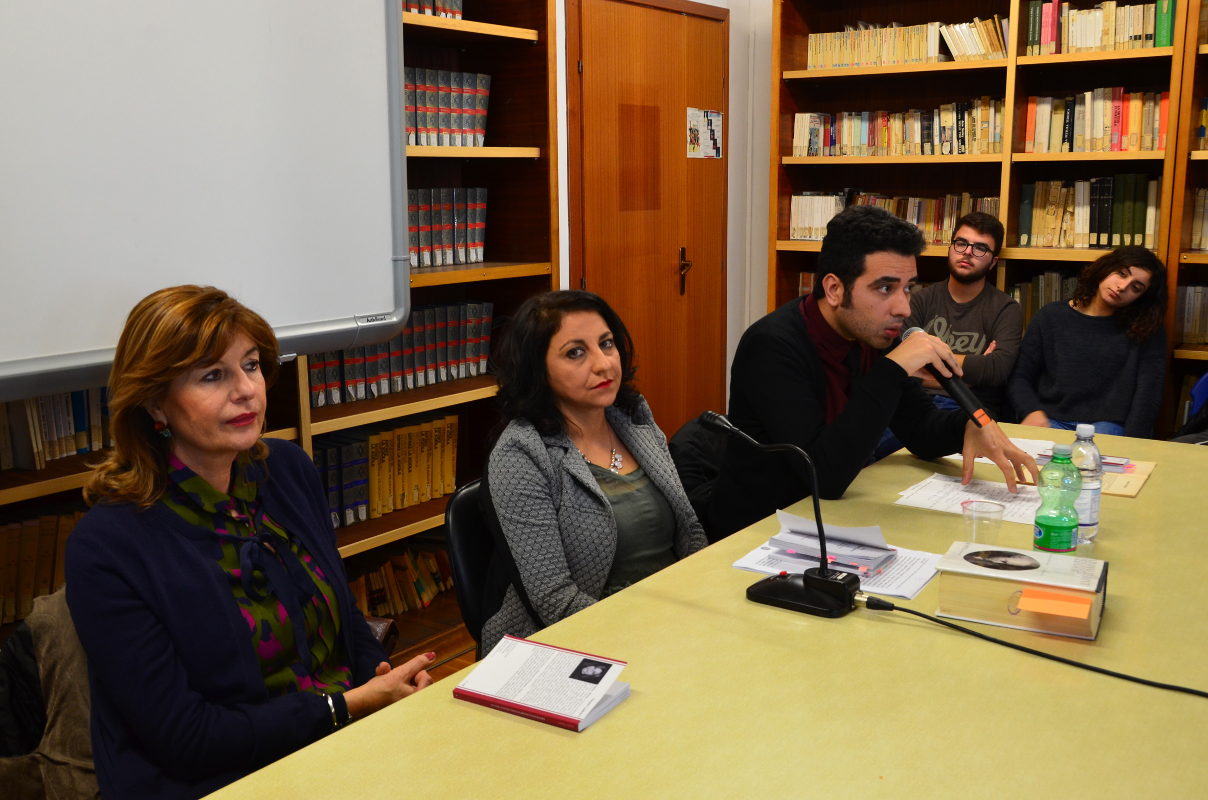 incontro_filosofia_liceo_classico24gennaio3.jpg