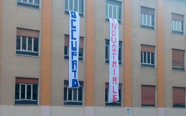Covid, studenti occupano istituto industriale di Cosenza contro misure del Governo