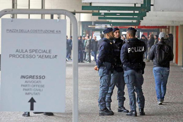 Operazione "Aemilia": Dia confisca 187 immobili a condannato 'ndrangheta 