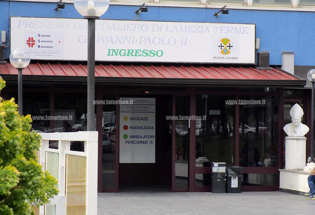 Lamezia, poco personale al Mater Domini: pazienti oncologici andranno all'ospedale Giovanni Paolo II
