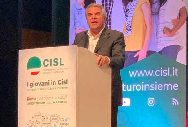 Lavoro, Cisl: "Giovani vanno via da Calabria, é allarme rosso"