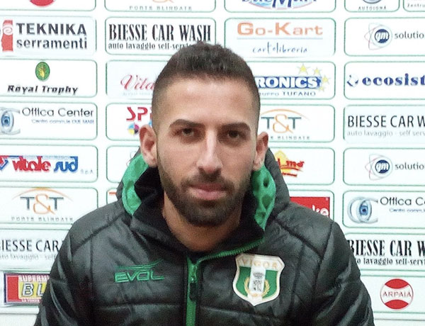 Russo (Vigor Lamezia): "Tanta voglia di tornare in D con questa squadra"