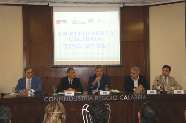 Unindustria, Cgil, Cisl e Uil sottoscrivono documento "Un Patto per la Calabria"