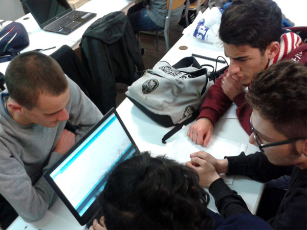 Lamezia, avviato all’istituto Da Vinci OpenLab factory imparare a riciclare i rifiuti elettronici