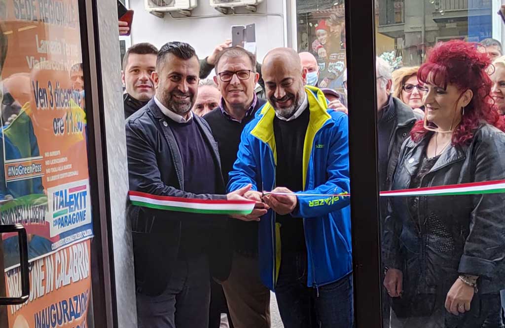 Lamezia, inaugurata sede regionale Italexit alla presenza di Gianluigi Paragone