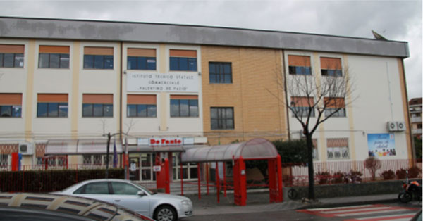 Lamezia, il 7 marzo all’ITE De Fazio convegno “Colonna vertebrale e adolescenza: prevenzioni e soluzioni”