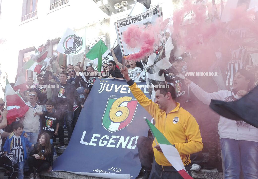 Lamezia, la città si tinge di bianconero per il 33esimo scudetto della Juventus - VIDEO 