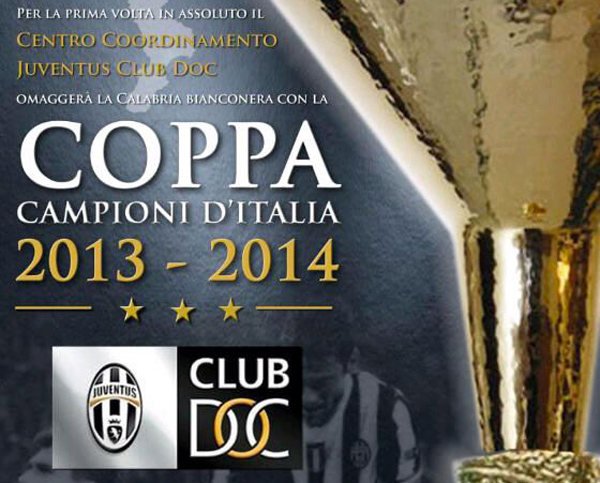 Calcio: Juventus Club Doc esibisce la Coppa Campioni al Palazzetto dello Sport