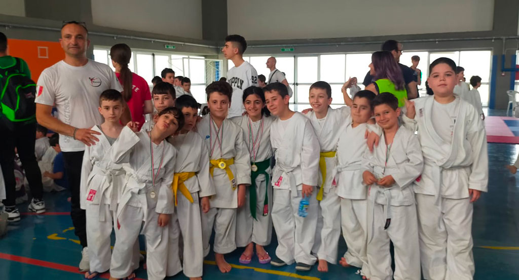 Atleti lametini al trofeo Calabria giovanissimi di Karate ad Amantea: le medaglie conquistate