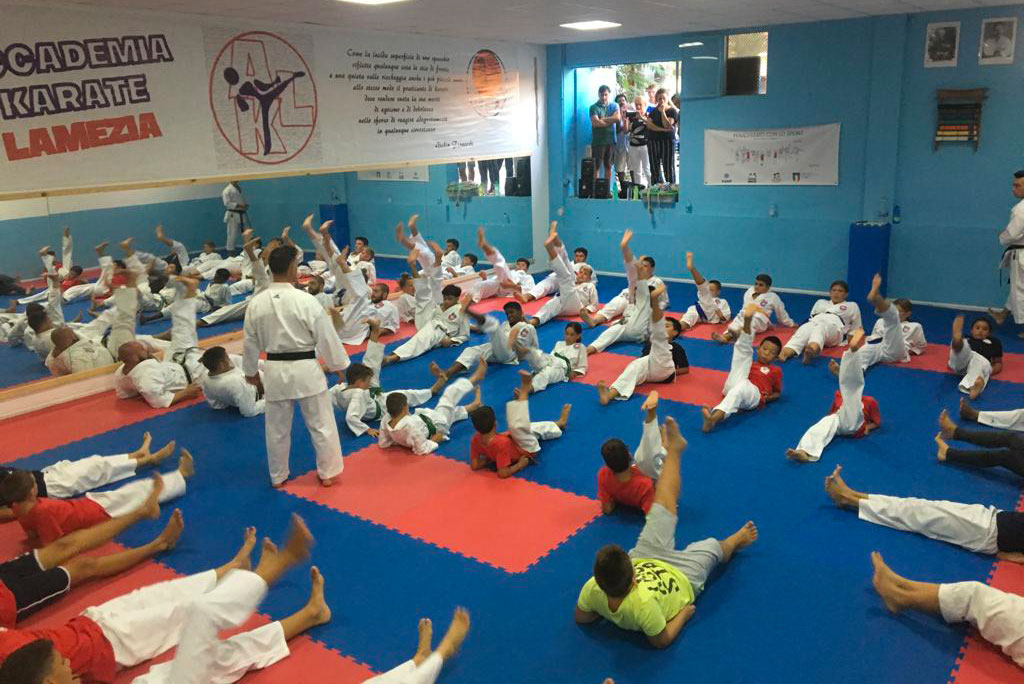  Accademia karate Lamezia ospita Fudokan di Berna per allenamento congiunto