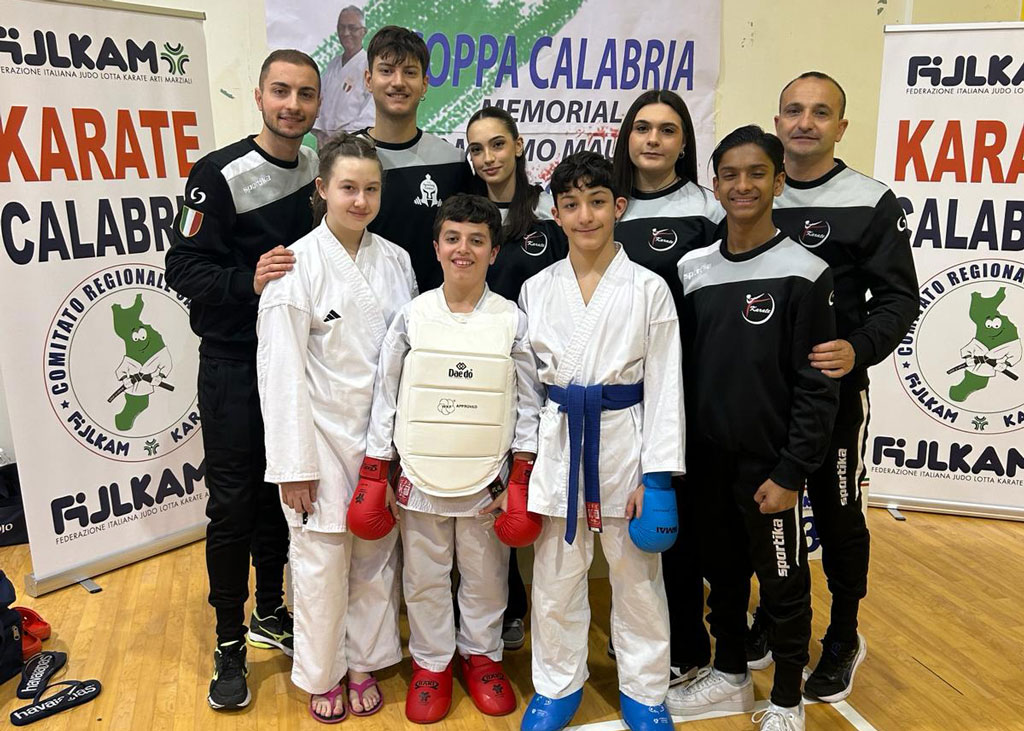 Coppa Karate Calabria Memorial maestro Domenico Maurino, presenti anche ragazzi lametini