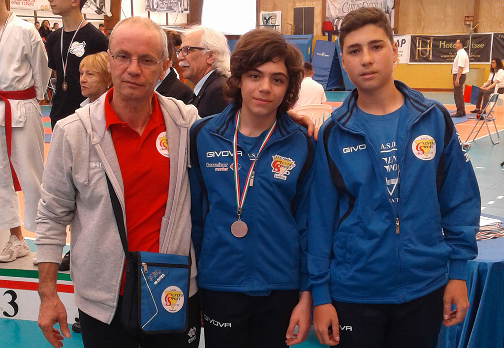 Karate Lamezia, Nicolò Aversa medaglia d'oro categoria kumite