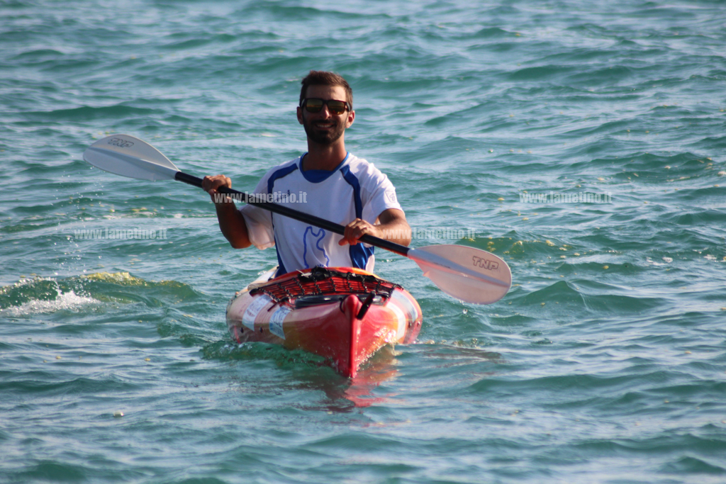kayak2.jpg