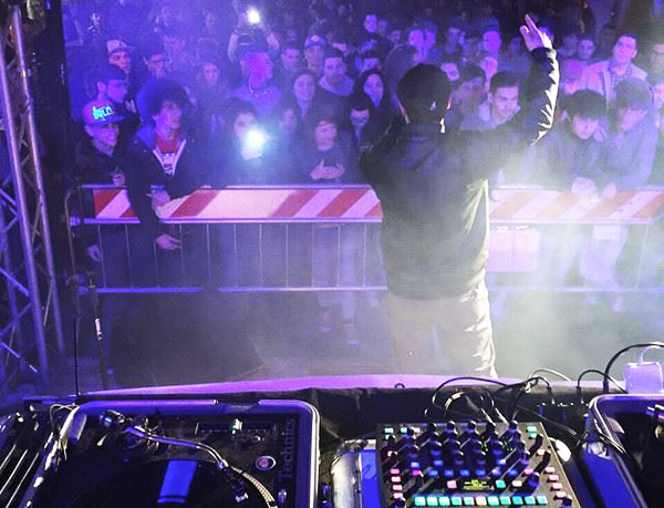 Lamezia: diversi artisti locali sul palco del concerto svolto in Piazza Mercato Vecchio