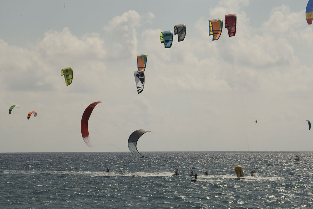Europeo Kitesurf a Gizzeria: un’italiana sul podio provvisorio nella terza giornata di qualificazioni