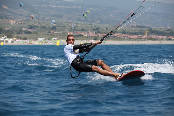 Calabria, Kite Surf: Giovannelli e Piscopo in testa campionati europei
