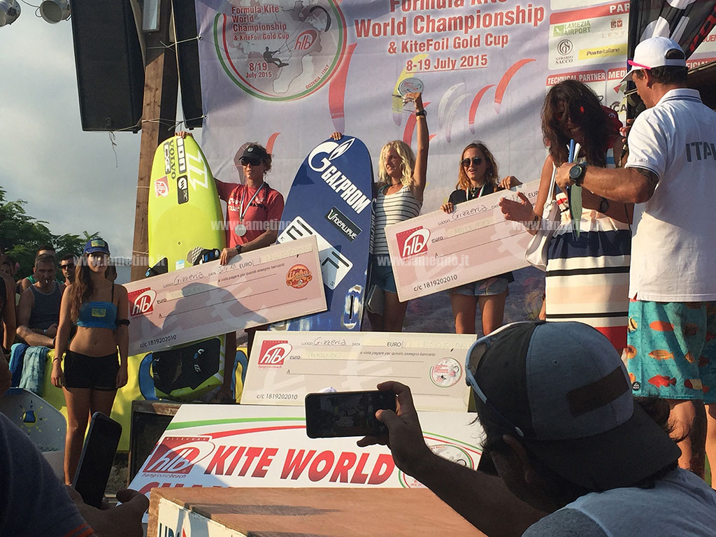 Kitesurf a Gizzeria, il francese Nocher e la russa Kalinina campioni del mondo “race”