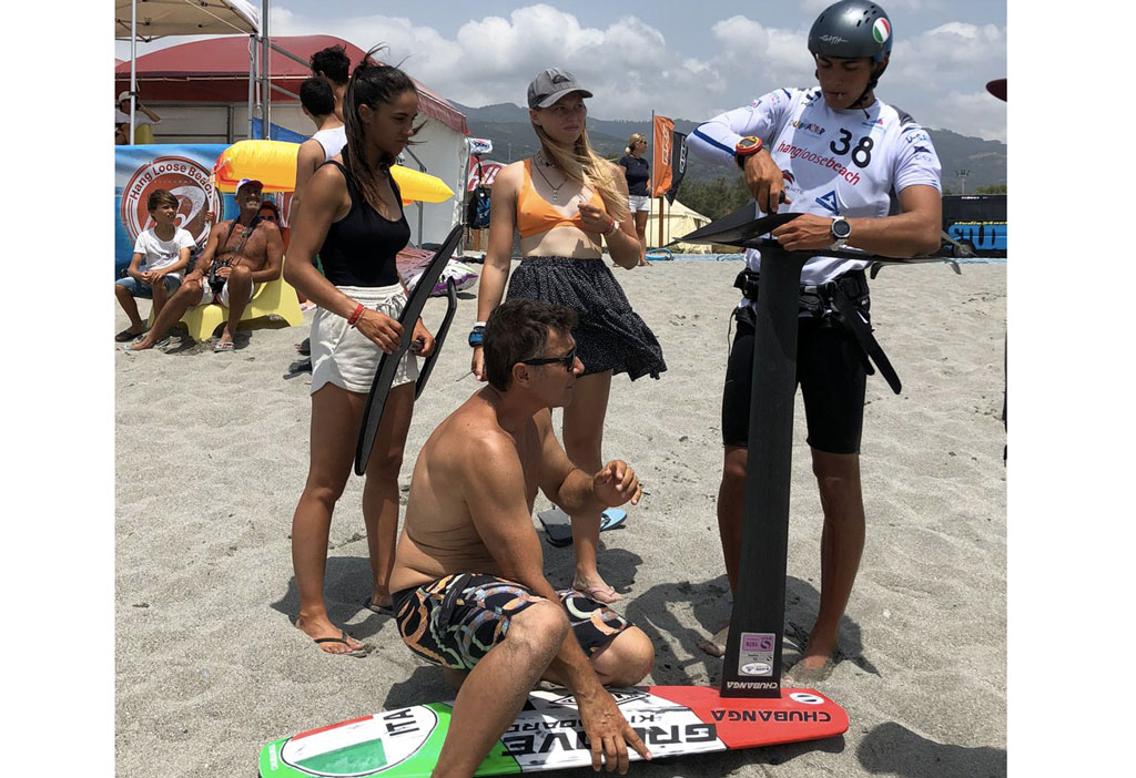 Risultati prime regate Formula Kite U19 e A’S Youth Foil Individual World Championship a Gizzeria